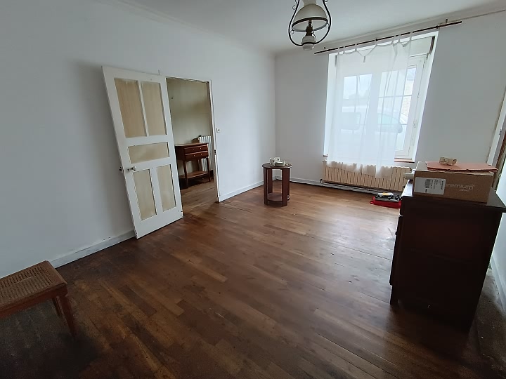 Maison en pierre de 4 chambres à vendre près de Bothoa