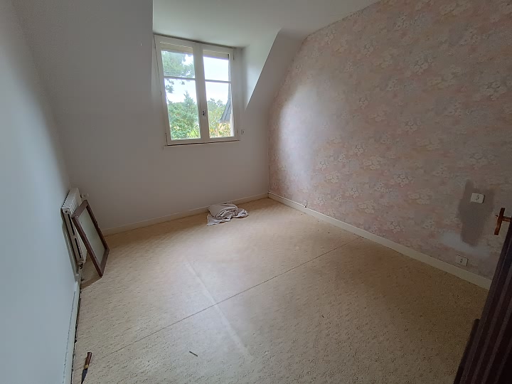 Maison en pierre de 4 chambres à vendre près de Bothoa