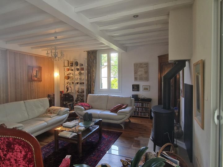 2 bed stone house for sale near Dordogne and Lot