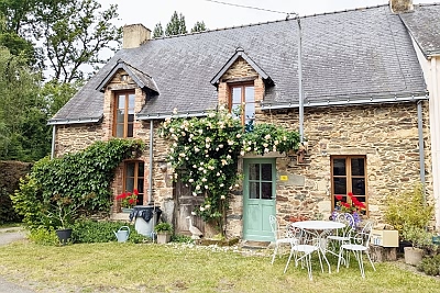 3 bed stone house for sale near Missiriac