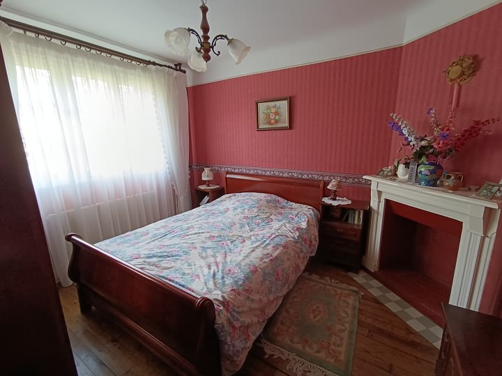 2 bed house for sale near Perret