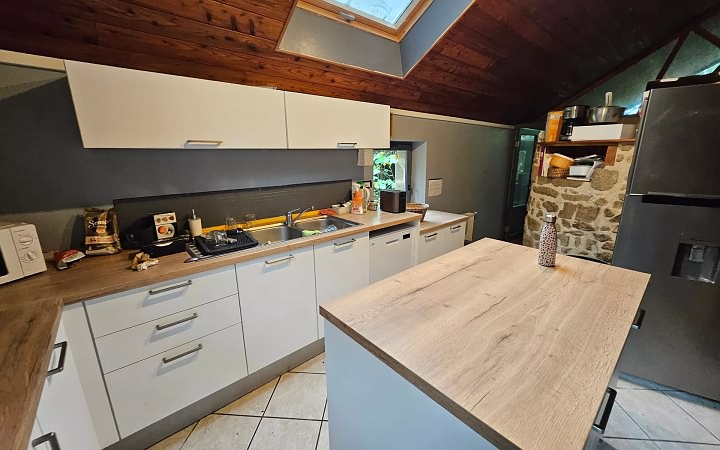 10 bed stone house for sale near Naillat