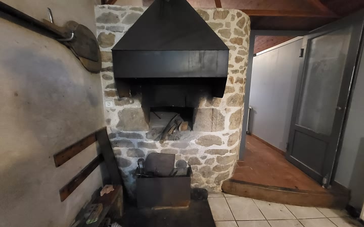 10 bed stone house for sale near Naillat