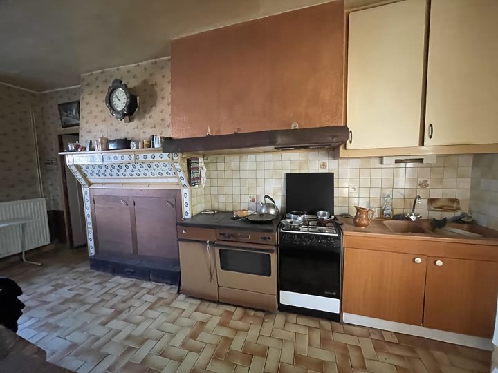 4 bed stone house for sale near Farebout