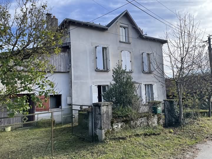 4 bed stone house for sale near Farebout