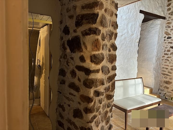 2 bed stone house for sale near Farebout