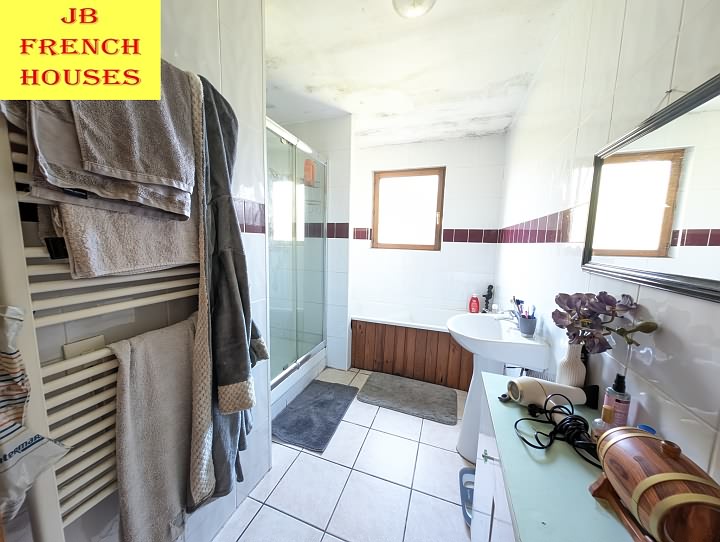 3 bed house for sale near Ansac Sur Vienne