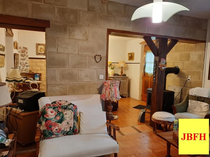 4 bed stone house for sale near Ardilleux