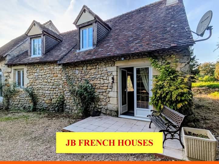 2 bed stone house for sale near Igé