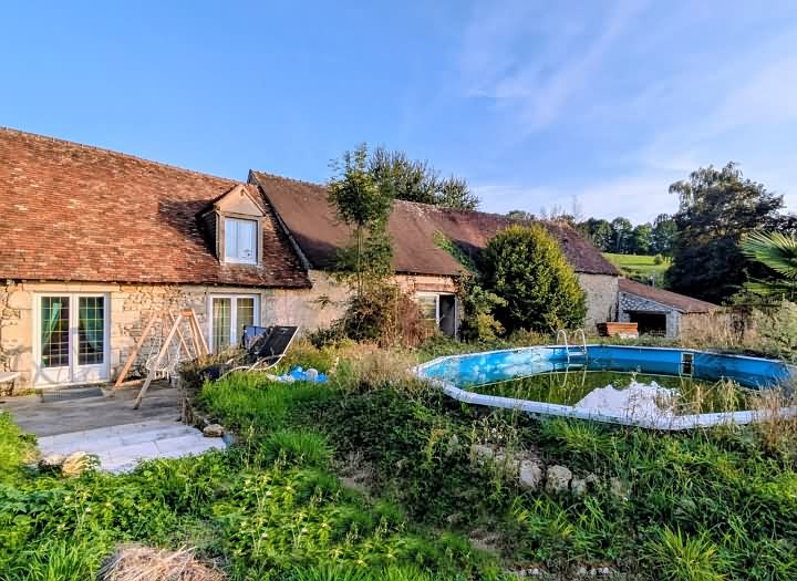 2 bed stone house for sale near Igé