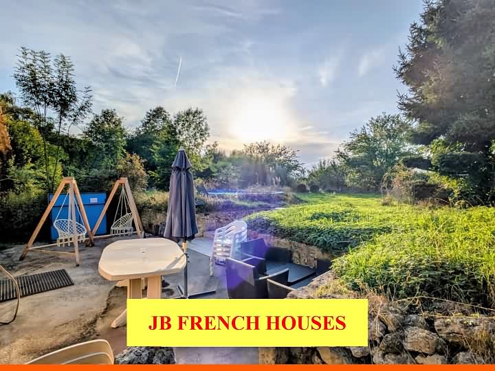 2 bed stone house for sale near Igé