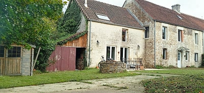 3 bed stone house for sale near Rabodanges