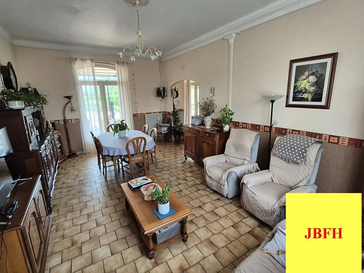 3 bed stone house for sale near Viennay
