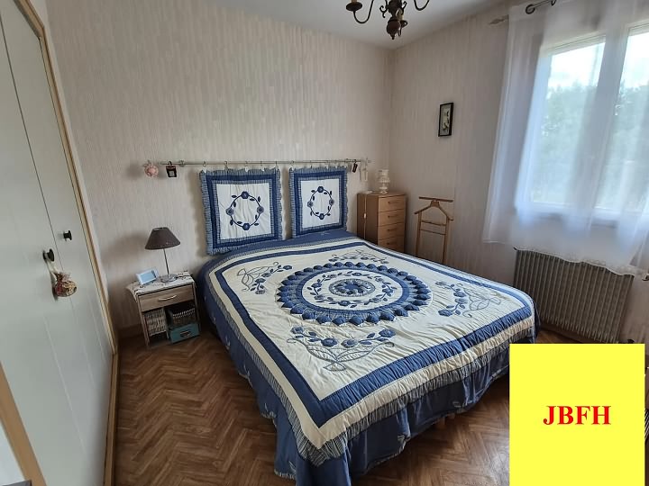 3 bed stone house for sale near Viennay