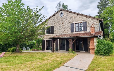 6 bed stone house for sale near Dordogne and Lot