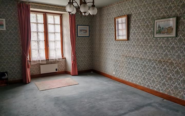 6 bed stone house for sale near Dordogne and Lot