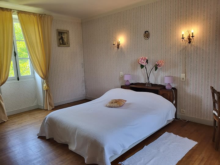 2 bed stone house for sale near Dordogne and Lot
