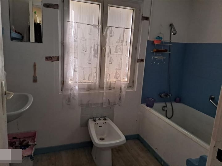 2 bed stone house for sale near Keraden
