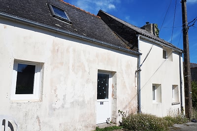 2 bed stone cottage for sale near Keraden