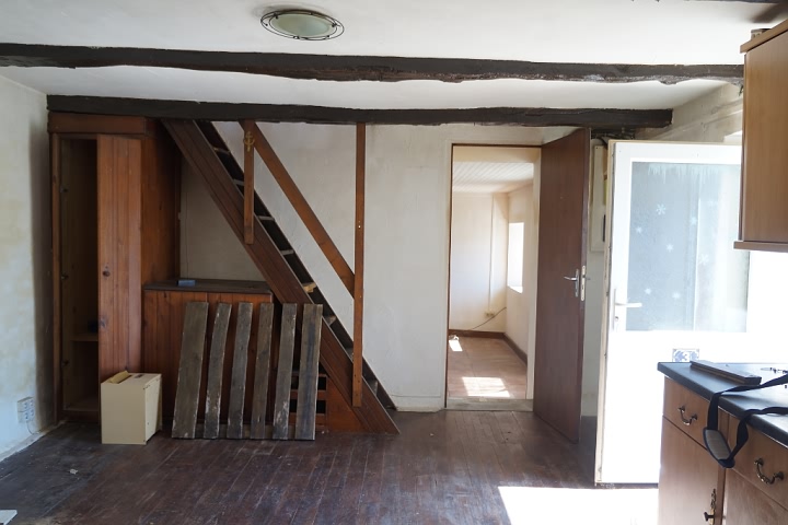 2 bed stone cottage for sale near Keraden