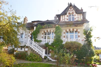 5 bed stone house for sale near Cisai Saint Aubin