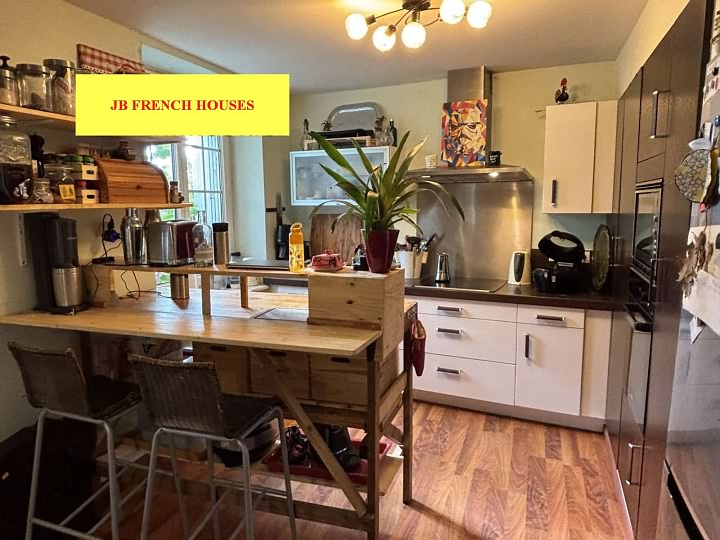 5 bed stone house for sale near Lesbois