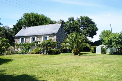 3 bed stone house for sale near Keraden