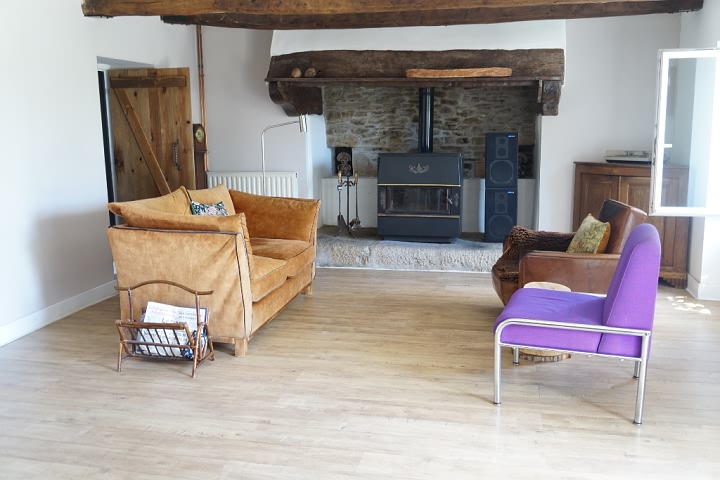 3 bed stone house for sale near Keraden