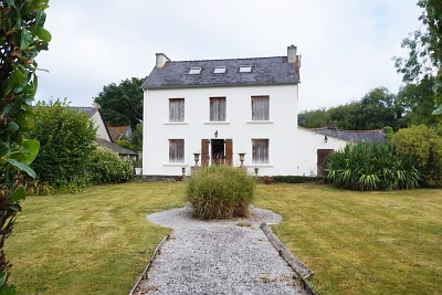 4 bed stone house for sale near Keraden