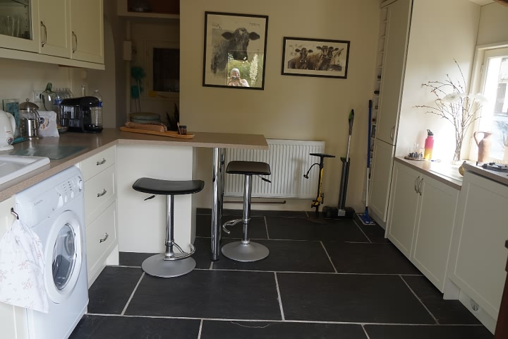 4 bed stone house for sale near Keraden