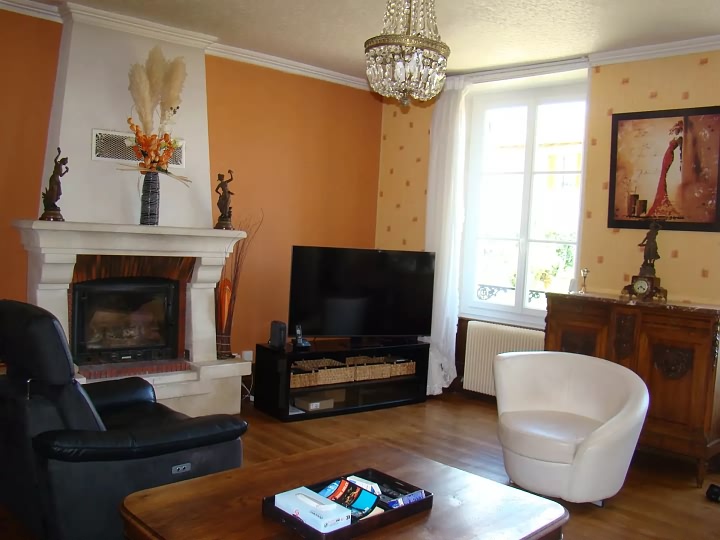 9 bed stone house for sale near Chez Vécant