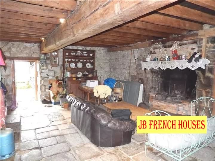 4 bed stone house for sale near Glénic