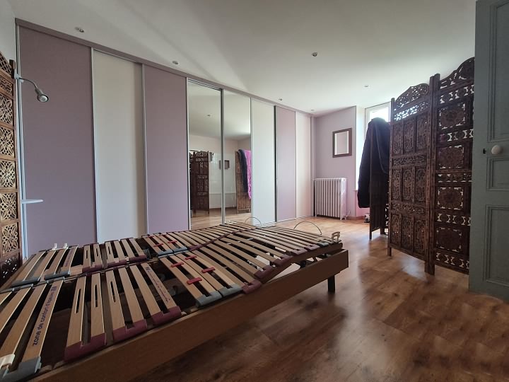 4 bed stone house for sale near Clairet