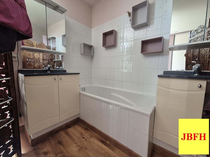 4 bed stone house for sale near Clairet