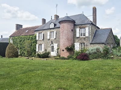 8 bed stone house for sale near Clairet