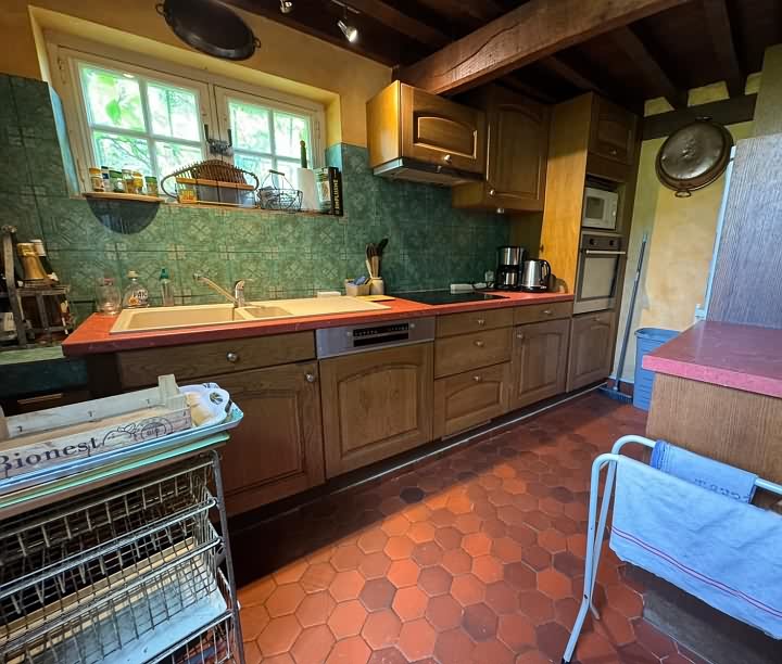 8 bed stone house for sale near Clairet