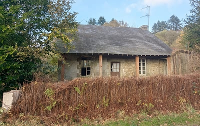 Stone house to renovate near BRITTANY CENTRE and BRITTANY CENTRE WEST