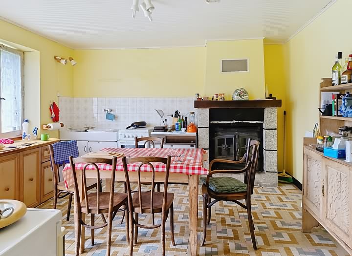 4 bed stone house for sale near Missiriac