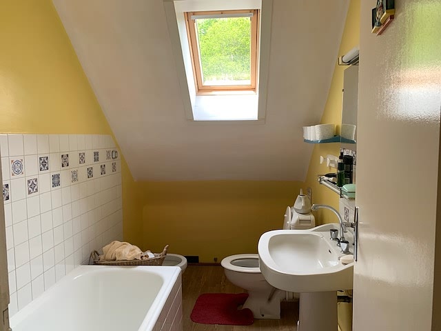 5 bed house for sale near Perret