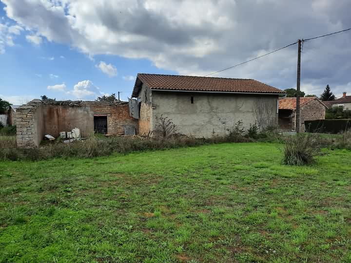 Stone barn to renovate near Ardilleux