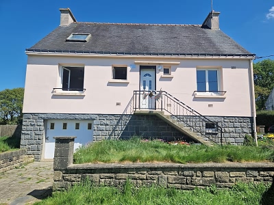 Maison en pierre de 3 chambres à vendre près de Le Sourn