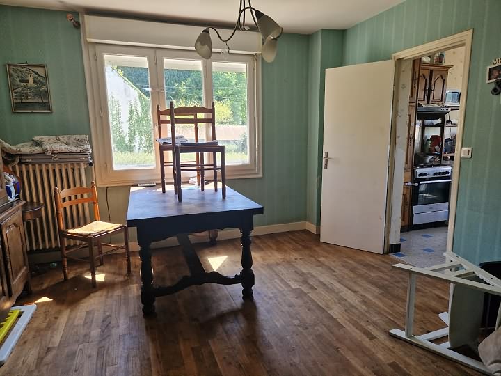 Maison en pierre de 3 chambres à vendre près de Le Sourn