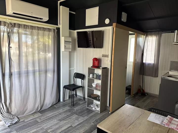 12 bed house for sale near Chez Vécant