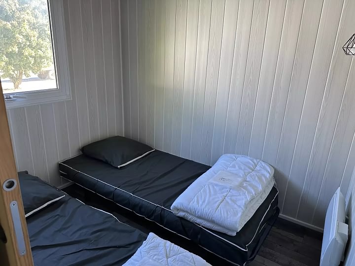 12 bed house for sale near Chez Vécant