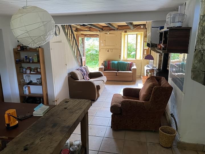 4 bed stone house for sale near Grand Bueix