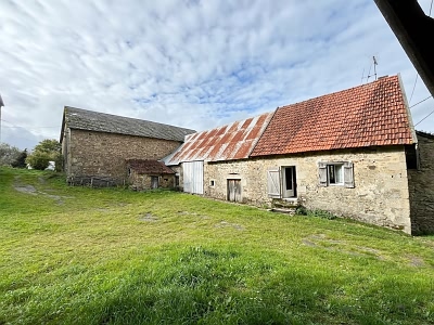 2 bed stone farmhouse for sale near Bujaleuf