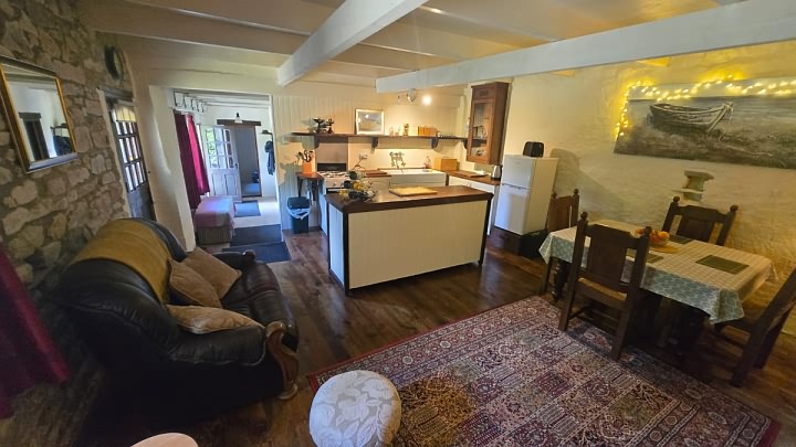3 bed stone house for sale near Keraden
