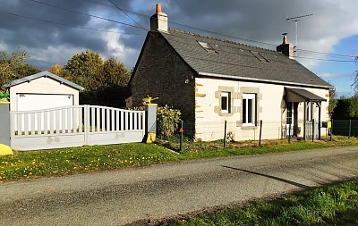 3 bed stone house for sale near Averton