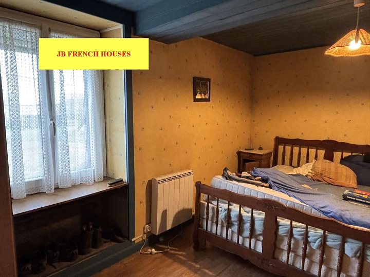 2 bed stone house for sale near Lesbois
