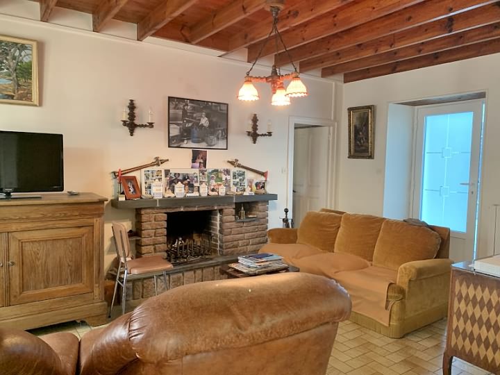 3 bed stone house for sale near Néhou